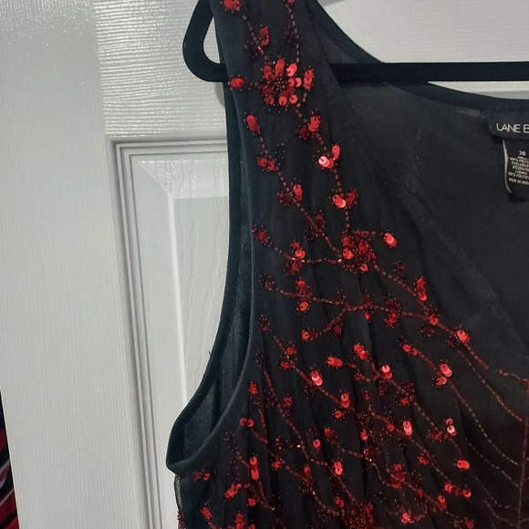 Lane Bryant Red Sequin Black Sleeveless V-Neck Blouse/Tank in Size 26 - Picture 3 of 12